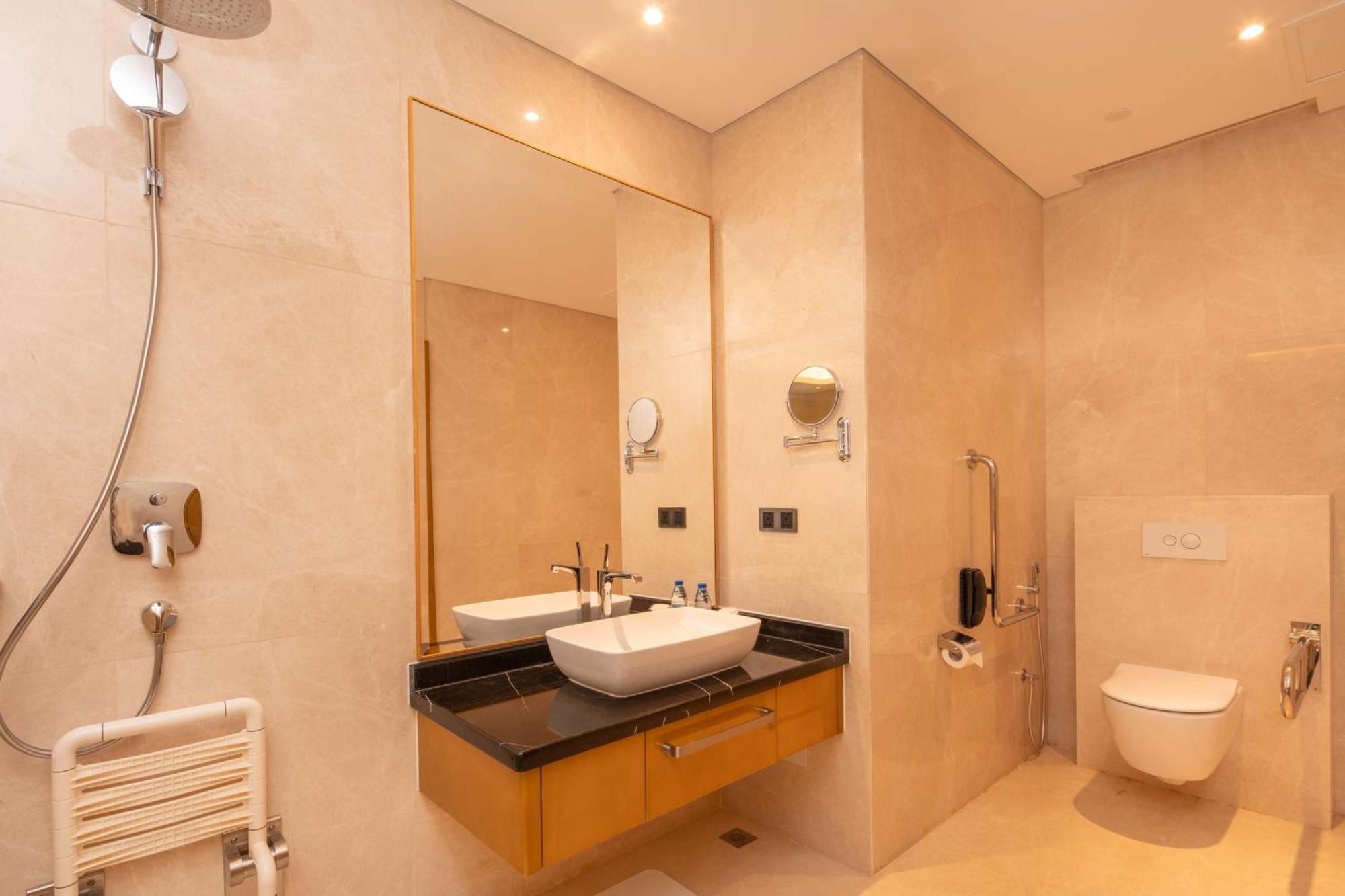 Hilton Brazzaville Les Tours Jumelles Hotel & Residences Exterior photo