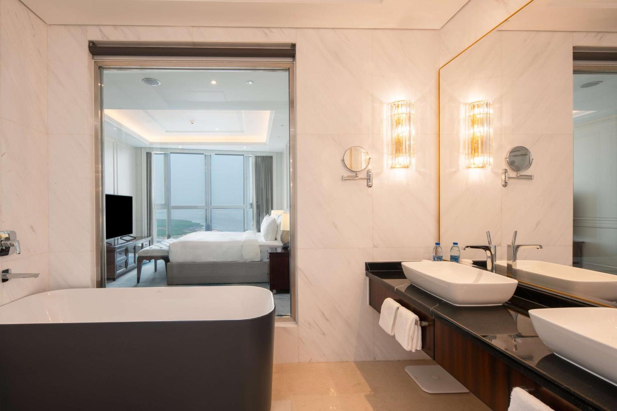 Hilton Brazzaville Les Tours Jumelles Hotel & Residences Exterior photo